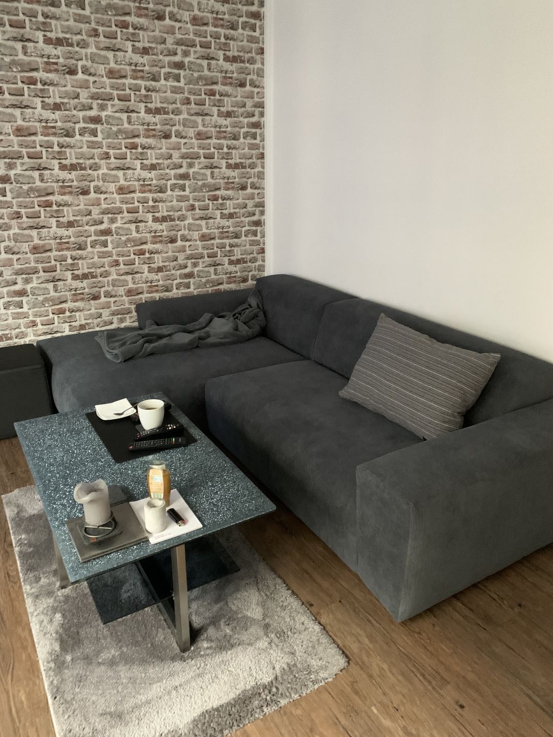 Customer photo review of Petite Ecksofa - Feincord - Wunschmaße