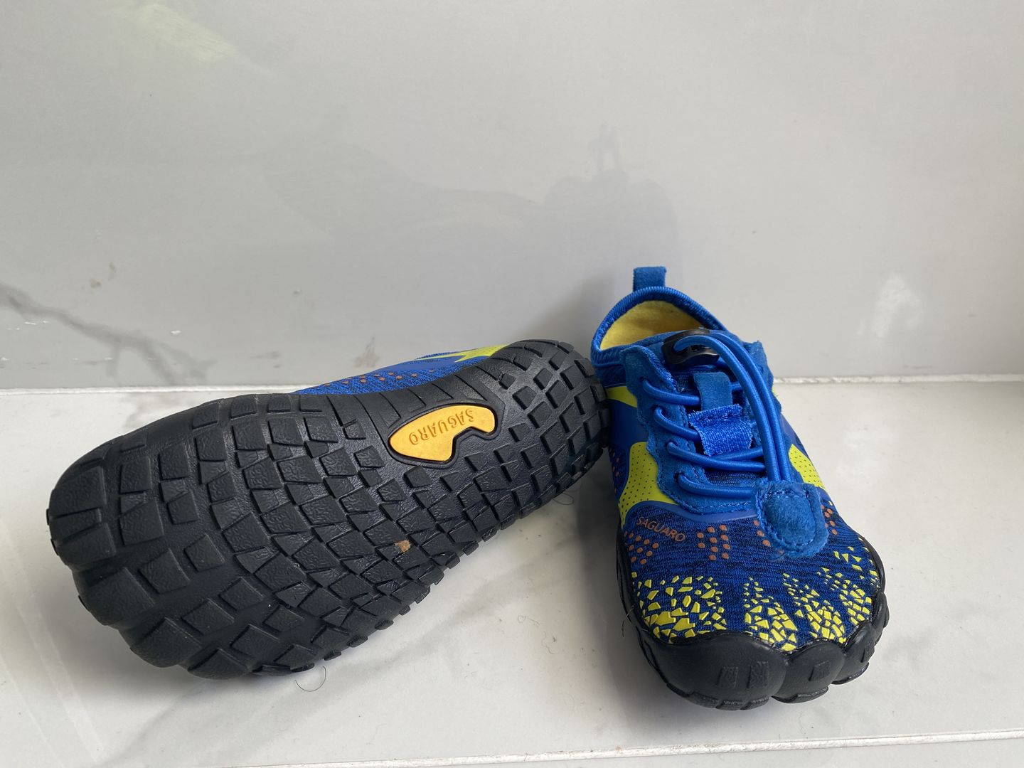 Customer photo review of Niños Barefoot Chaser Fast Ⅰ