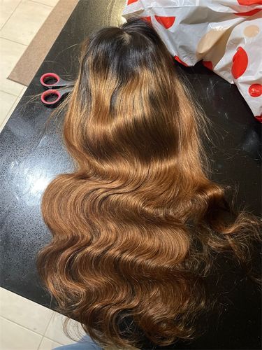 Customer photo review of Black Roots Ombre Honey Brown Body Wave Lace Frontal Wig