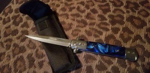 Customer photo review of Mystery Knives Box™