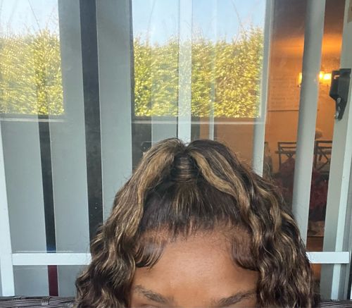 Customer photo review of Ombre Highlights Piano Brown Water Wave 13x4 Lace Front Wig