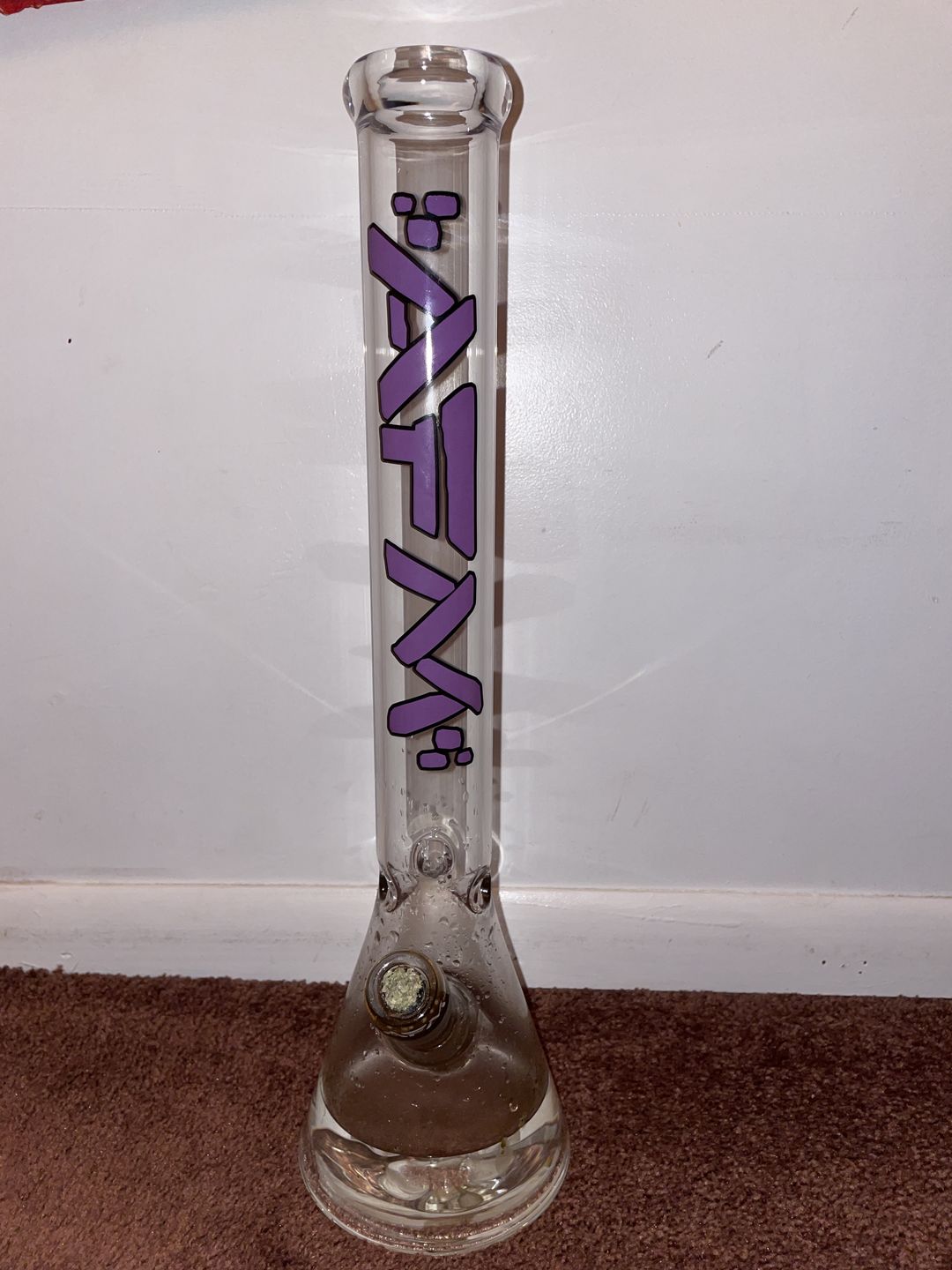 Customer photo review of 18" Classic Clear Glass Beaker Bong 5mm