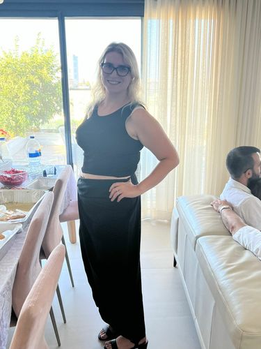ביקורת עם תמונה מאת לקוח על חצאית ערבה