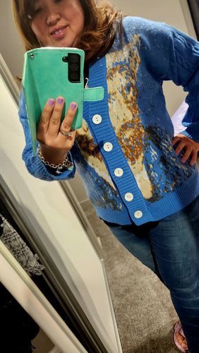 Customer photo review of Van Gogh Vintage Cardigan Knit Sweater