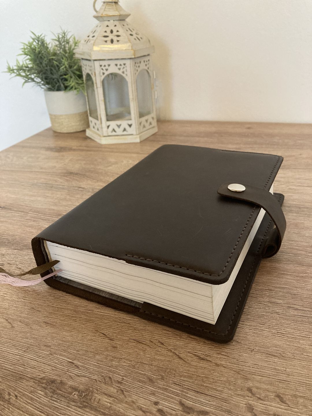Customer photo review of Bibelhülle "Basic+" · echtes Leder · Individuelle Größen · handmade Bibelhülle nach Maß · optionale Gravur