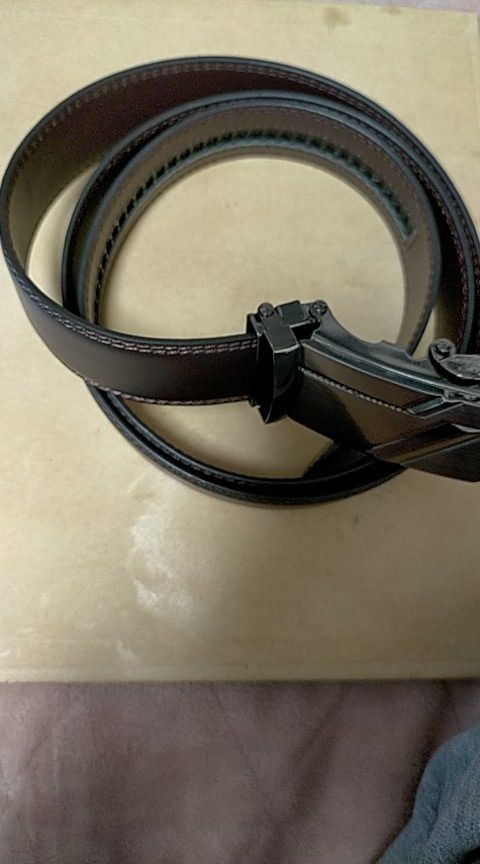 Customer photo review of EazyBelt™ Easy-Fit Ratchet (Automatic) Leather Belt