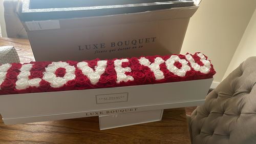 Customer photo review of Long Magnifique Rose Box
