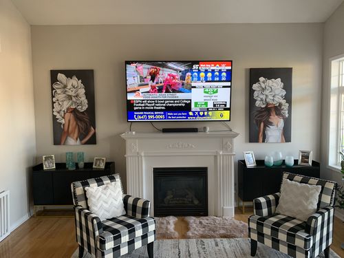 Customer photo review of 'Graceful Flower' Framed Canvas