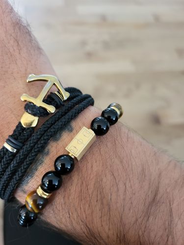 Customer photo review of TIGER EYE BRACELET