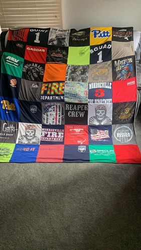 T-shirt quilt from university of pittsburgh by Amy from PA