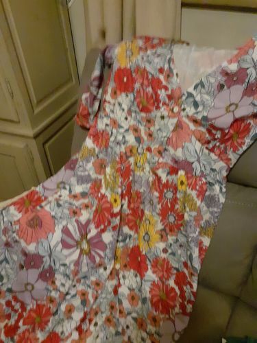 Customer photo review of Sukienka z długimi rękawami i dekoltem w serek w wiejskim stylu
