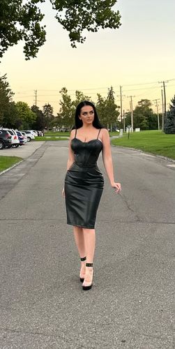 R. G. review of Kat Dress image 1 out of 1