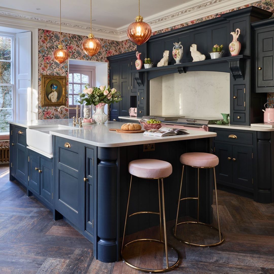 Customer photo review of Classic Polished Brass Cupboard Handles