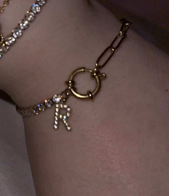 Customer photo review of Tennis Letter Armband | 18K vergoldet