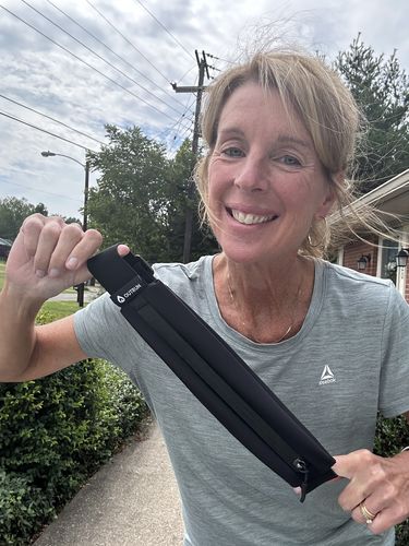 Customer photo review of Outrun Running Belt