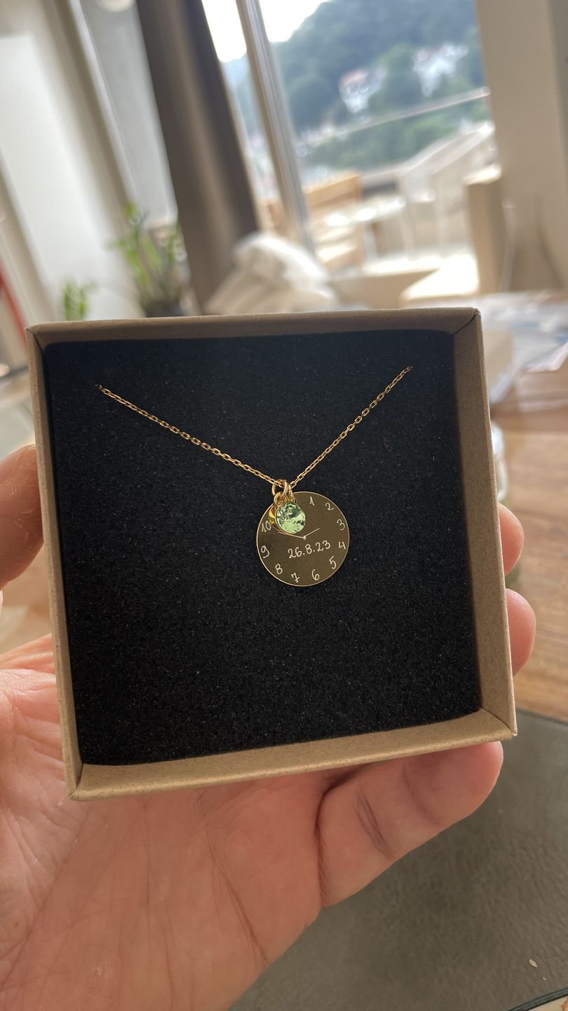 Customer photo review of Halskette Geburtsuhr