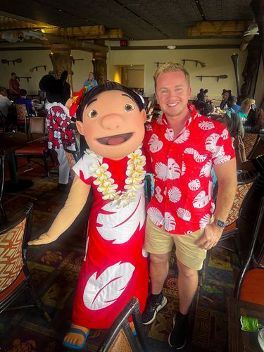 Customer photo review of Disney Lilo & Stitch “He Mele No Lilo” – KUNUFLEX Short Sleeve Shirt