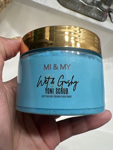 Customer photo review of Wet And Gushy Yoni Scrub