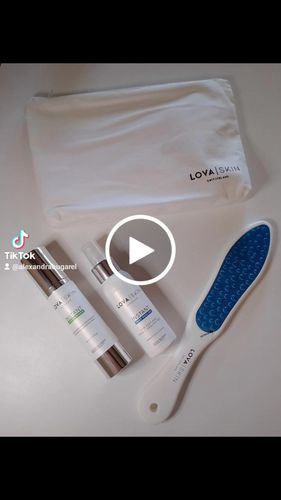 Customer video review of LOVASKIN INSTANT FOOT PEEL Deluxe Kit - Less than 3.20 per treatment