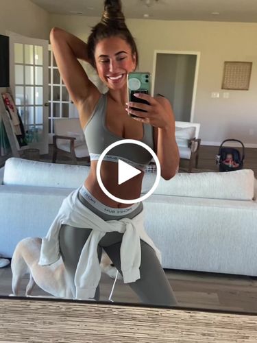 Customer video review of Pchee Lounge Light Grey Scrunch Butt Legging Set