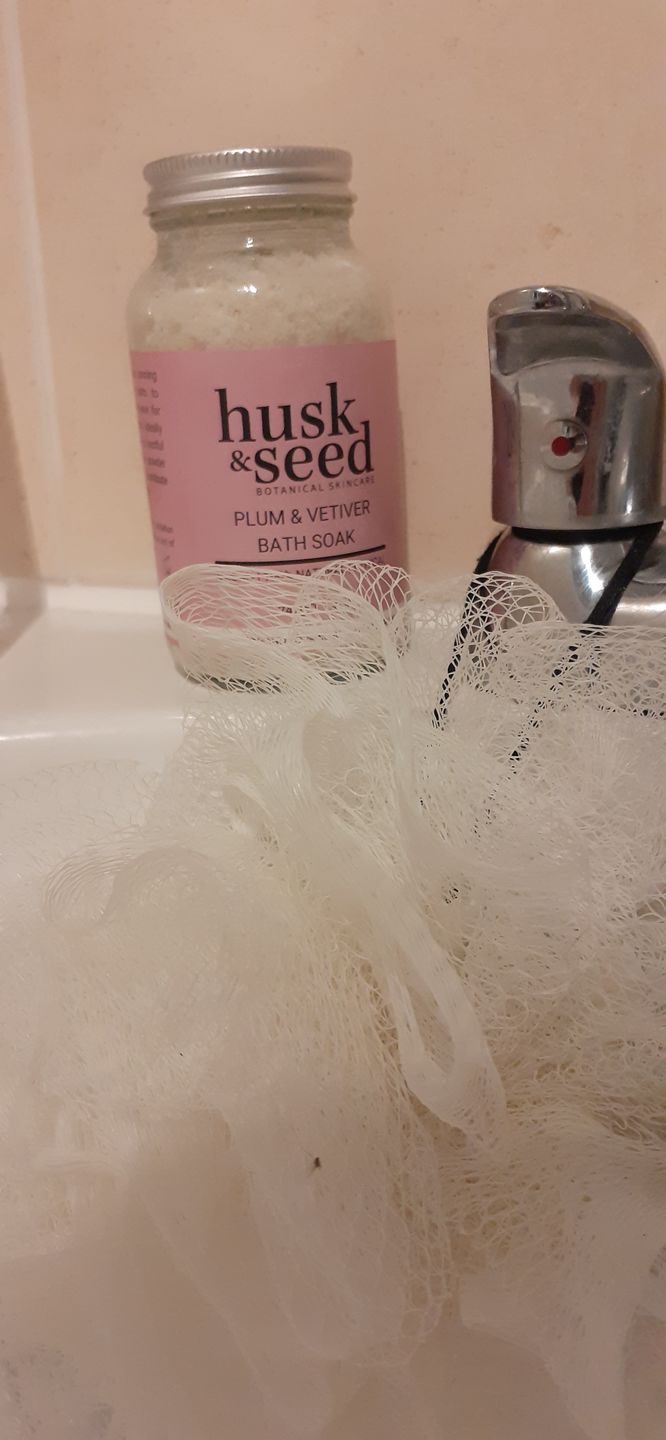 Customer photo review of Plum & Vetiver Bath Soak