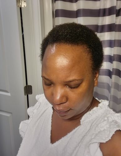 Customer photo review of Mina  glow  cream (oily skin)