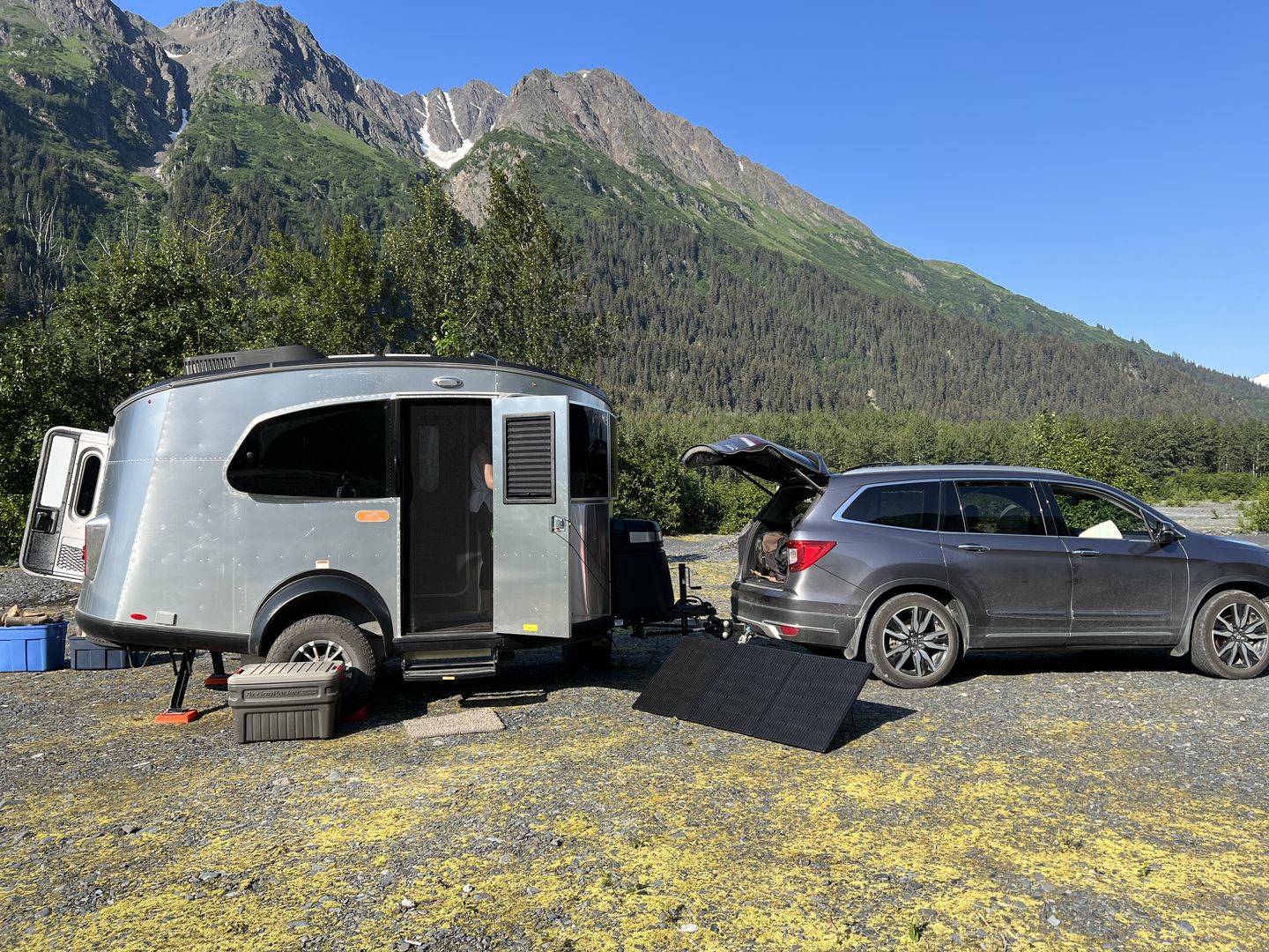 Customer photo review of 200 Watt Portable Solar Kit