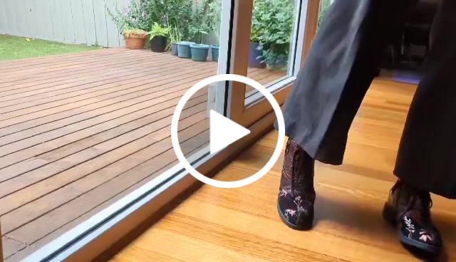 Customer video review of Genuine Leather Embossed Comfy Ankle Boots