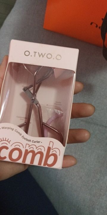 Customer photo review of O.TWO.O NEW EYELASH CURLER