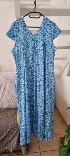 Customer photo review of V-neck printed short-sleeved long dress