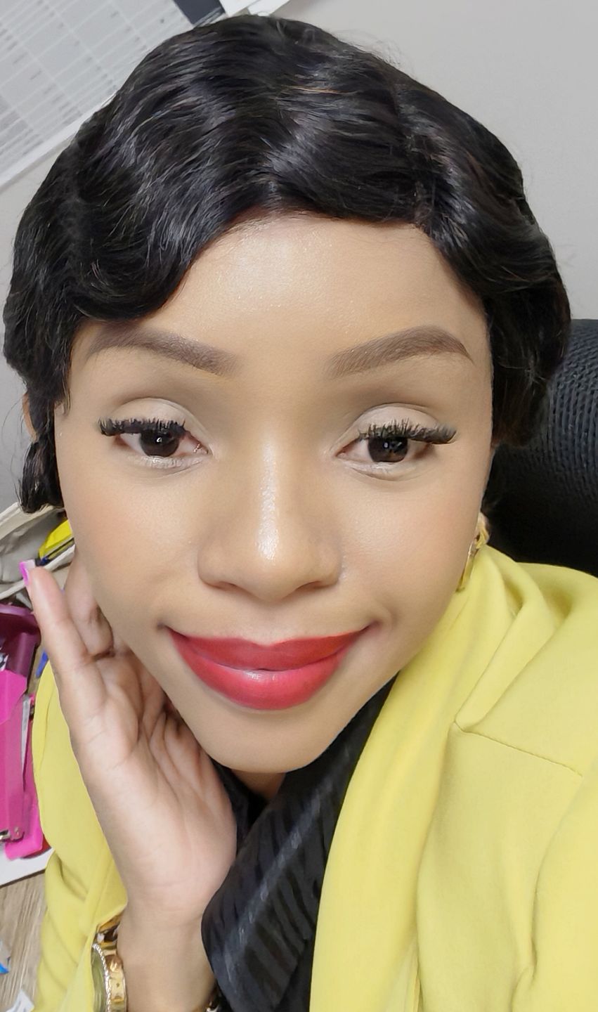 Customer photo review of Finger Wave Side Part Pixie Cut Wig