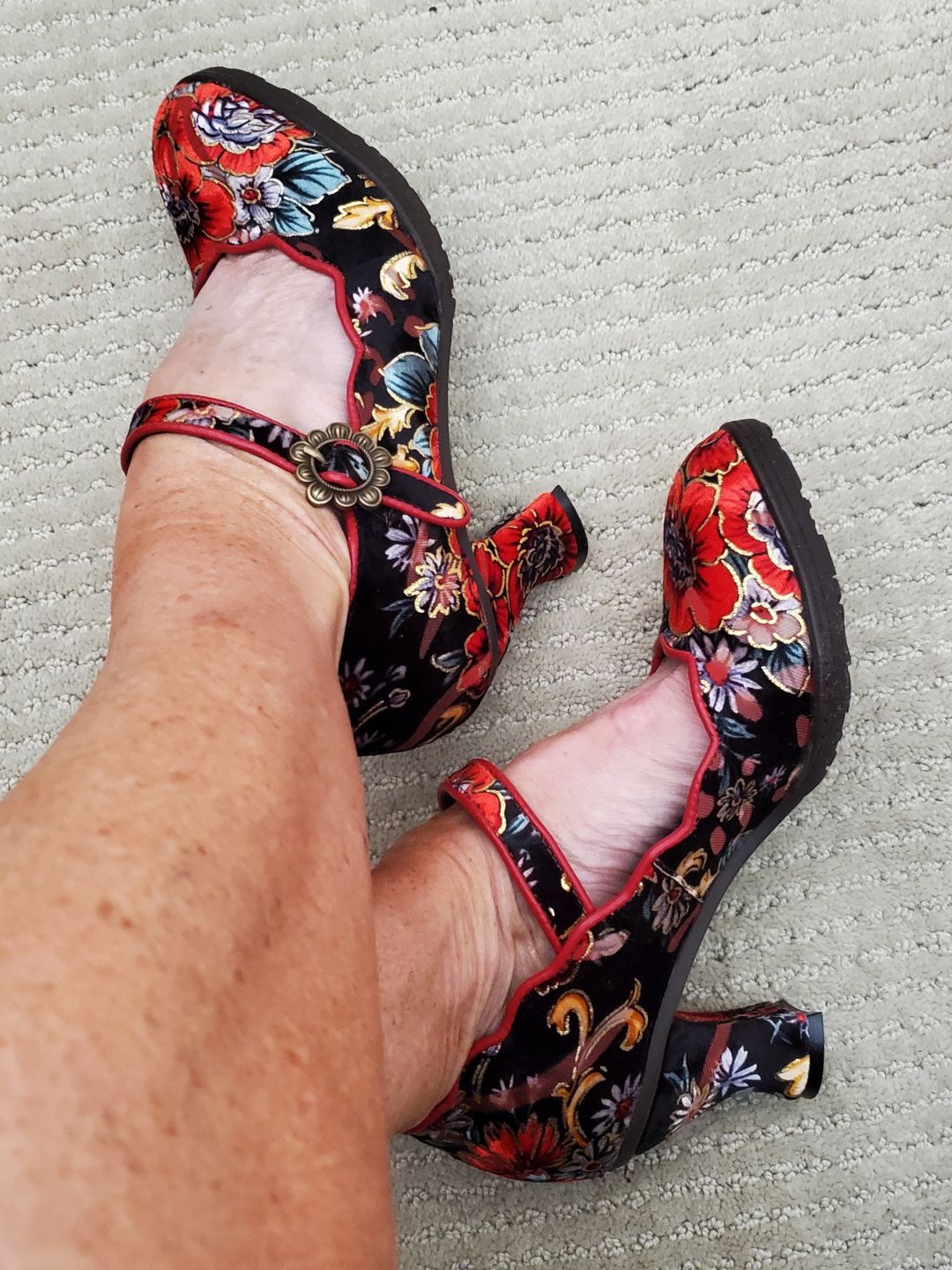 Customer photo review of Retro Handmade Embroidered Pumps