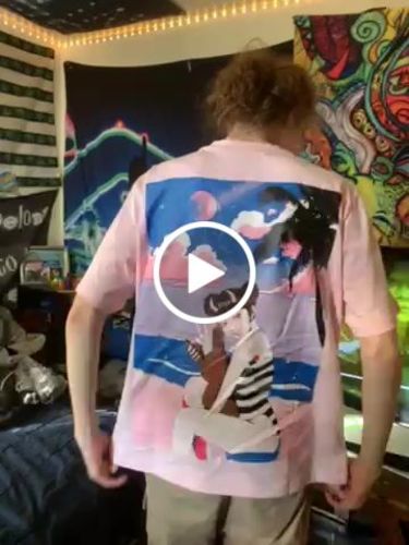 Customer video review of Sophia Praying Tee