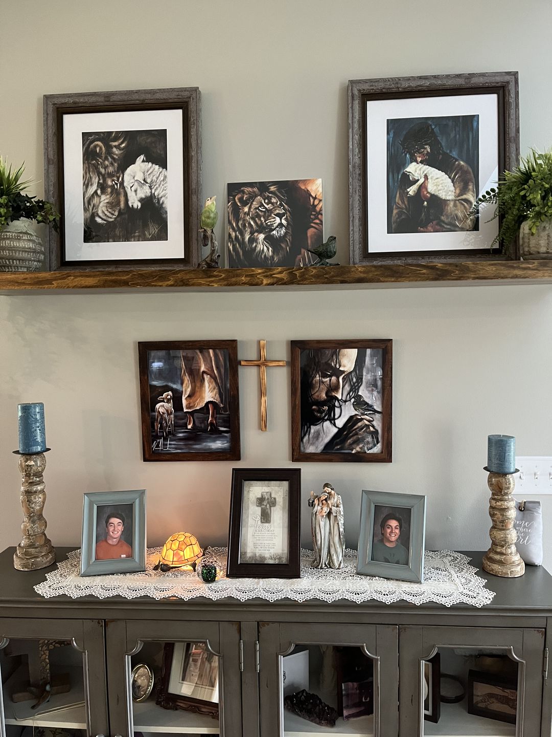 Customer photo review of Compassion of a King