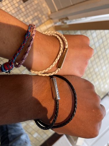 Customer photo review of Magnetic Hand Woven Bracelet Set