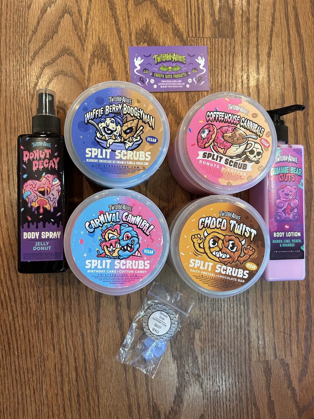 Customer photo review of Waffle Berry Boogeyman Split Scrub (Blueberry Cheesecake Ice Cream & Waffle Cone)