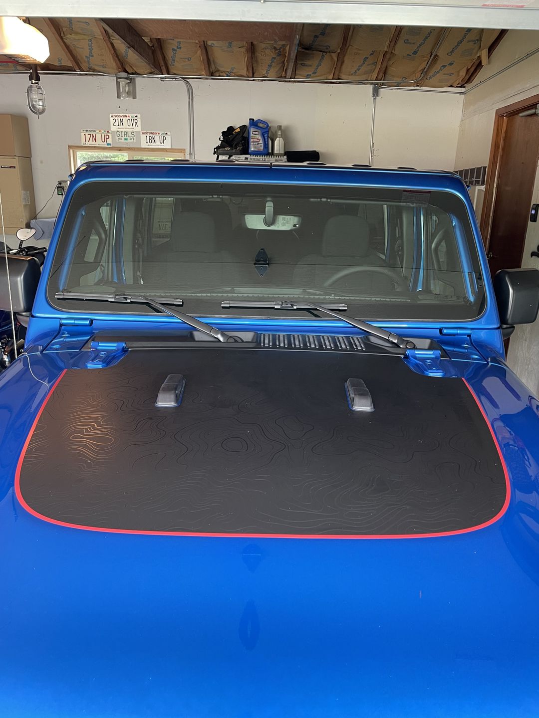 Customer photo review of Black on Black Topo Map Hood Graphic for Wrangler JL and Gladiator JT