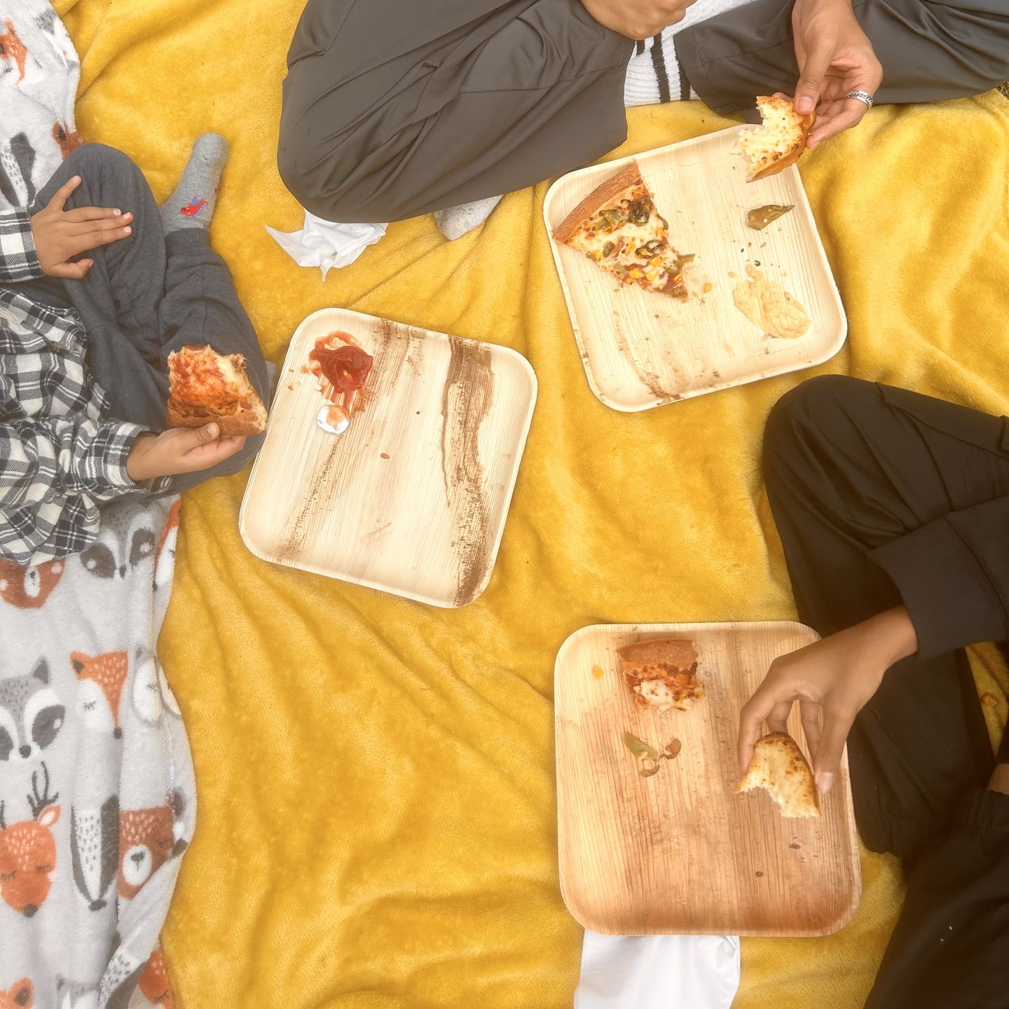 Customer photo review of 10" (25cm) Square Compostable Palm Leaf Plate