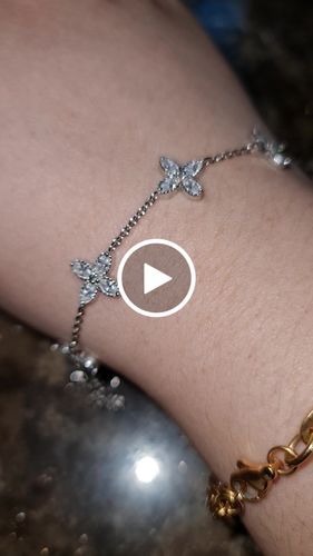 Customer video review of TALIA