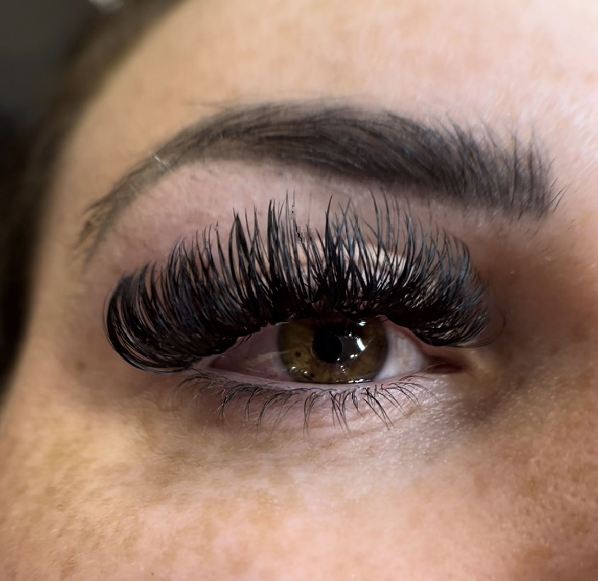 Customer photo review of 0.05 Easy Smart Fan Russian Volume Cashmere Lashes (16 lines)
