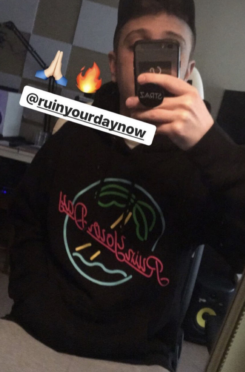 Customer photo review of RYD Premium Pullover Hoodie - Black