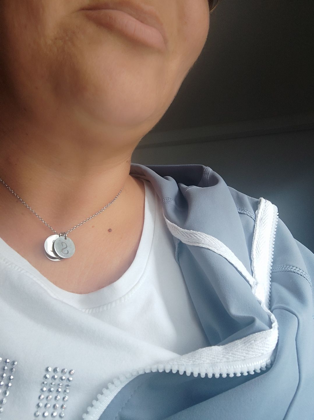 Customer photo review of Ogrlica: Initial