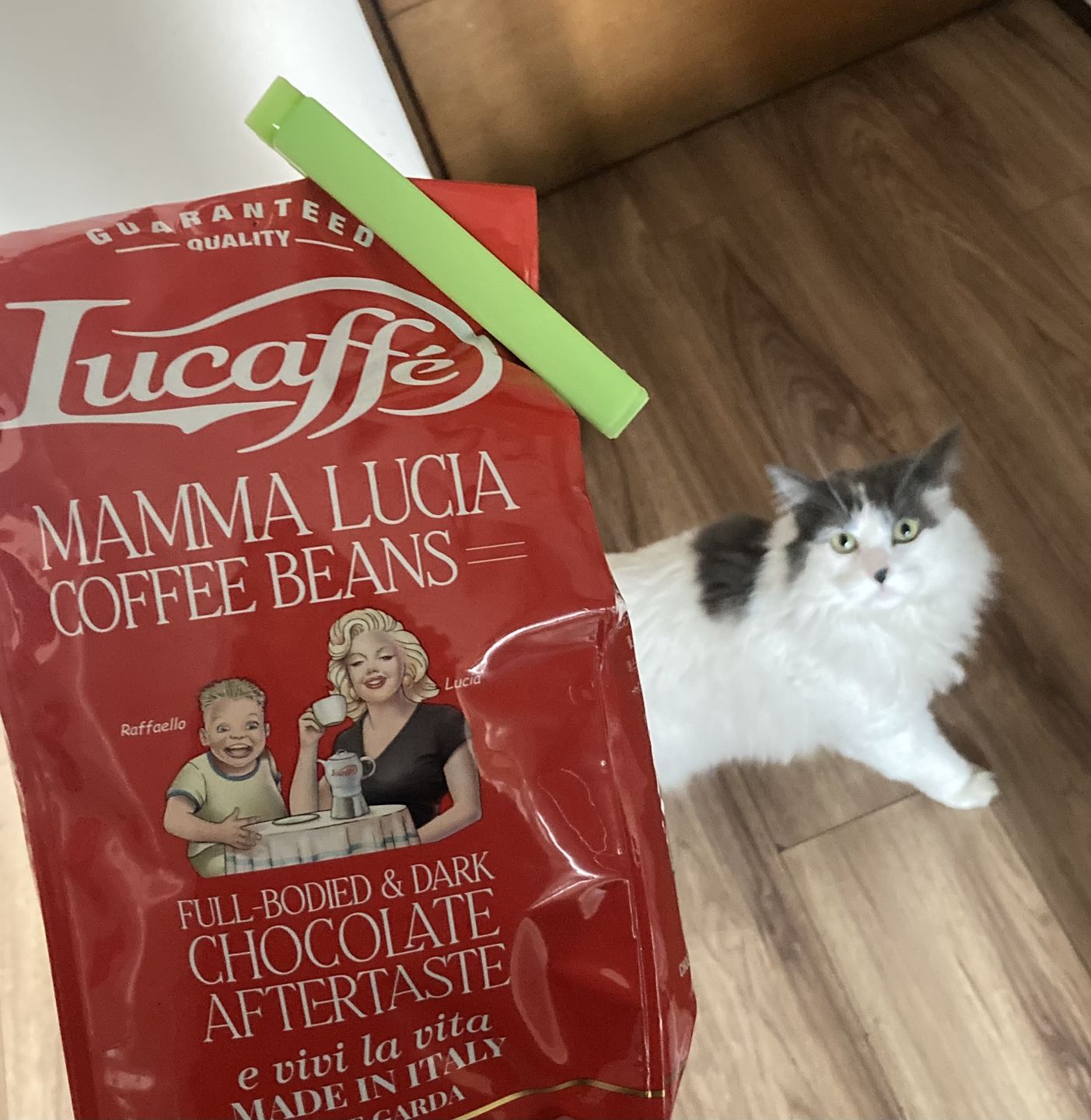 Customer photo review of Occaffe Grano Crema E Aroma 100% Arabica 1kg