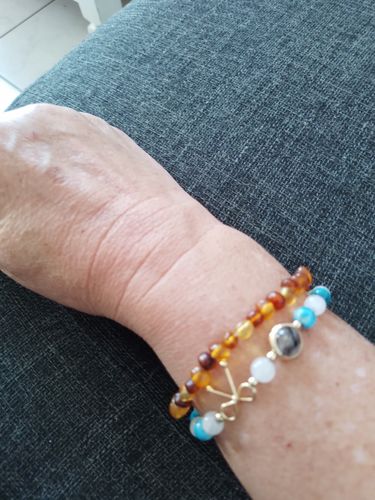Customer photo review of Bracelet Détoxifiant en Apatite et Pierre de Lune | Or fin