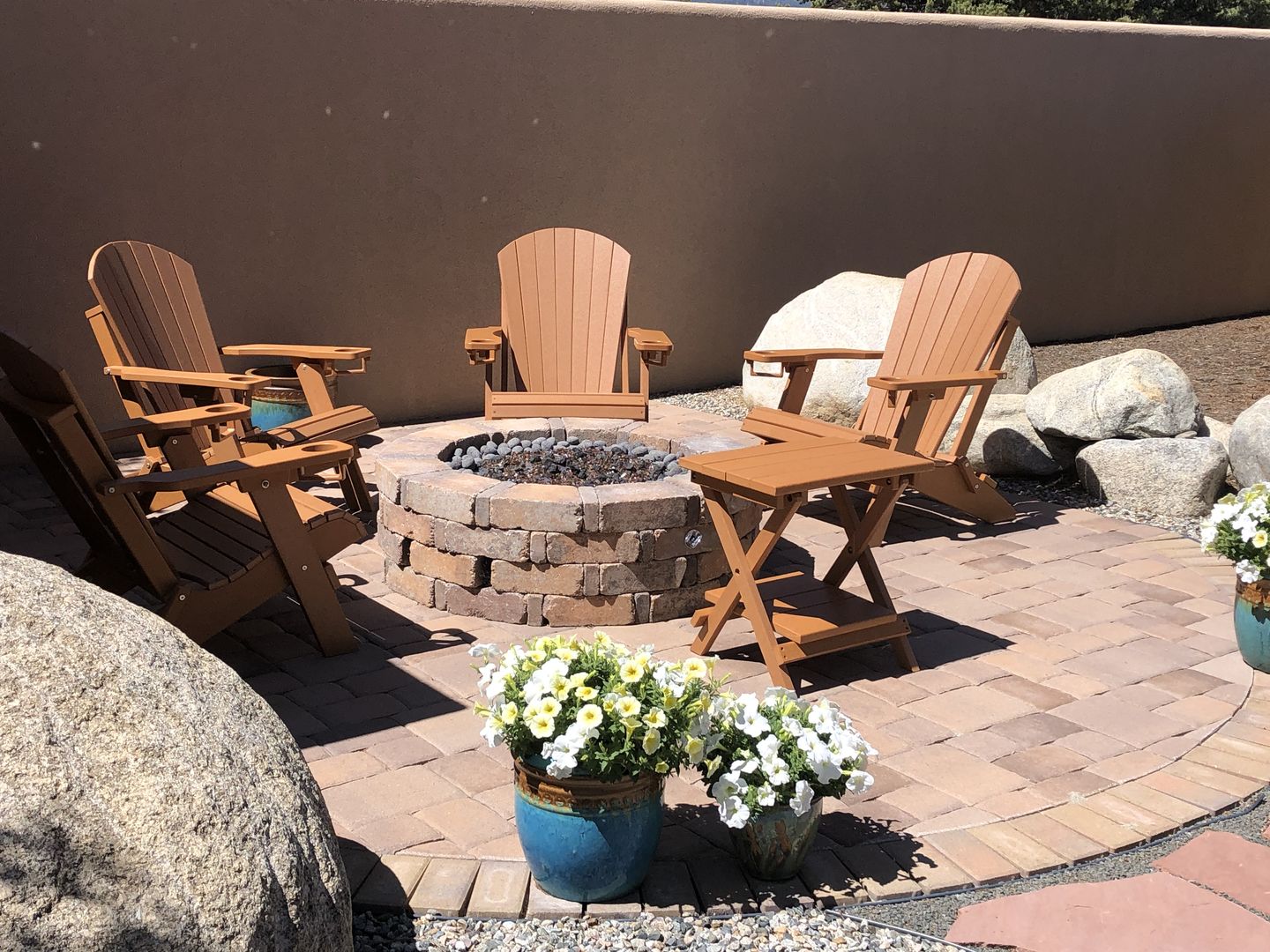 Customer photo review of DuraWeather Poly® Folding Deluxe End Table w/ Removable Tray - (21"L x 14"W x  21"H inches) Ships Fully Assembled