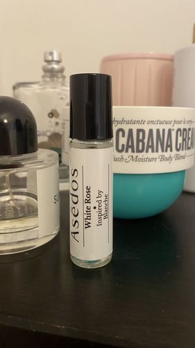 Customer photo review of WHITE ROSE PERFUME OIL