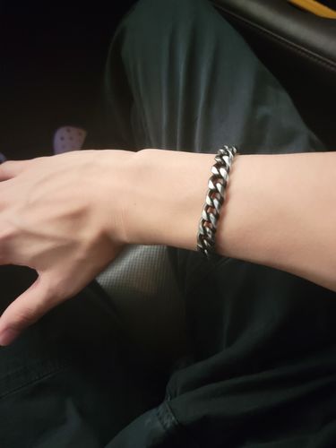 Customer photo review of ANCIENT DARK SILVER CHAIN BRACELET