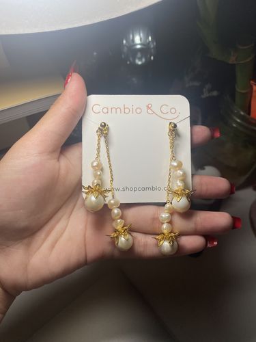 Customer photo review of Lirio Pearl Earrings (Two-Way)