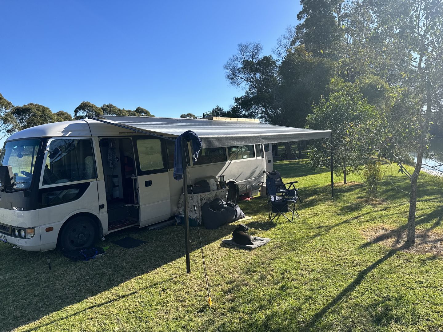 Customer photo review of Awnlux Retractable Roll-Out Caravan Awning W-5600NC