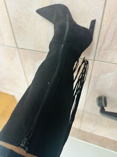 Customer photo review of Miss Black Tassy 1 - Black